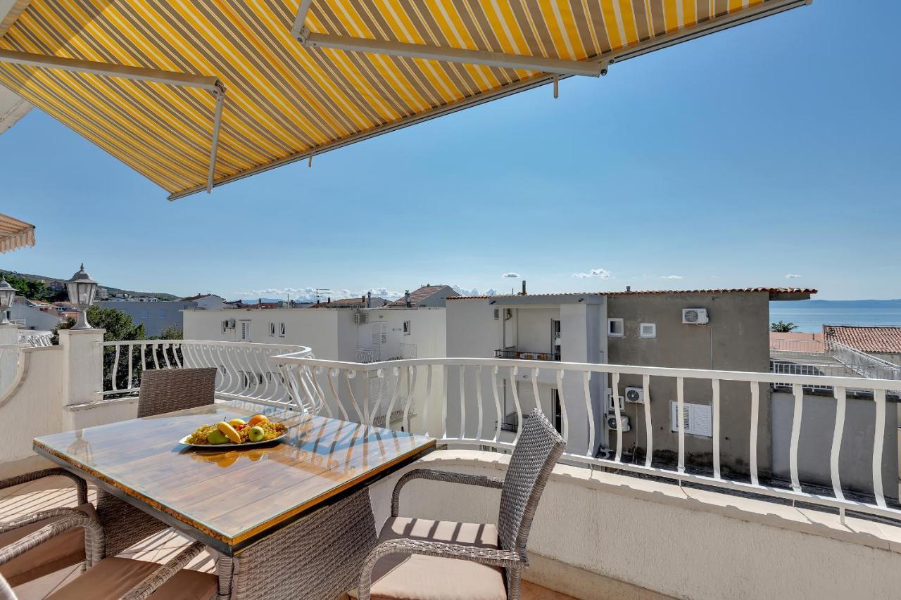 Apartments Zorica Tucepi Bagian luar foto